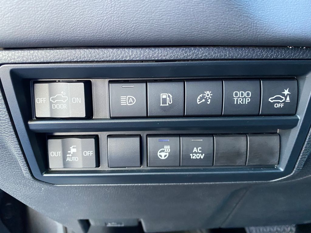 2023 Toyota Tundra Platinum 7