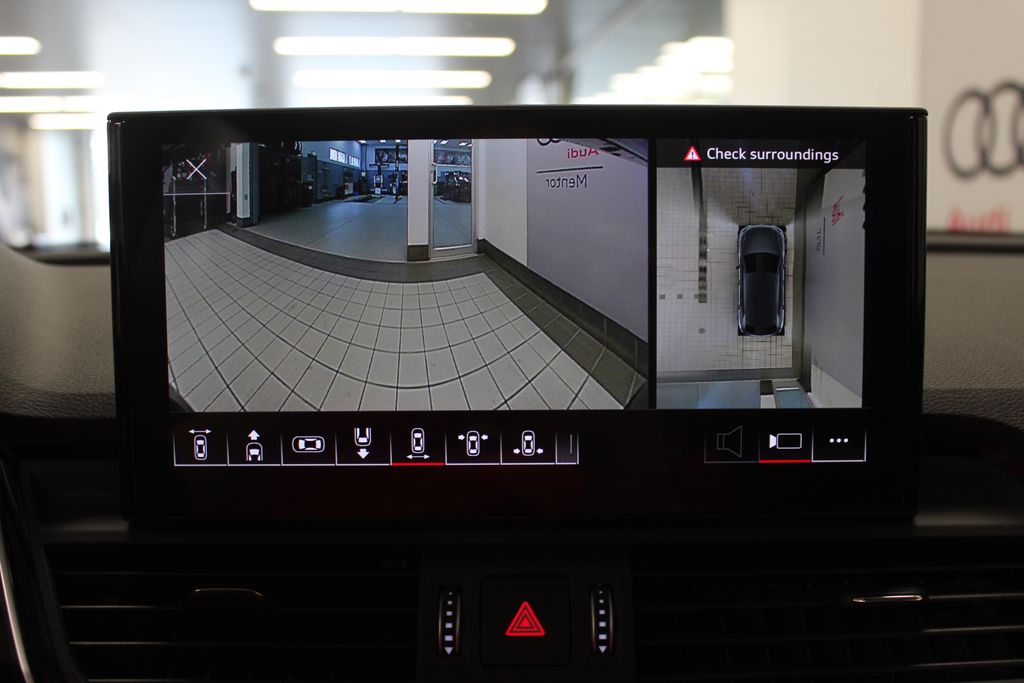 Thumbnail: 2023 Audi Q5 - 23