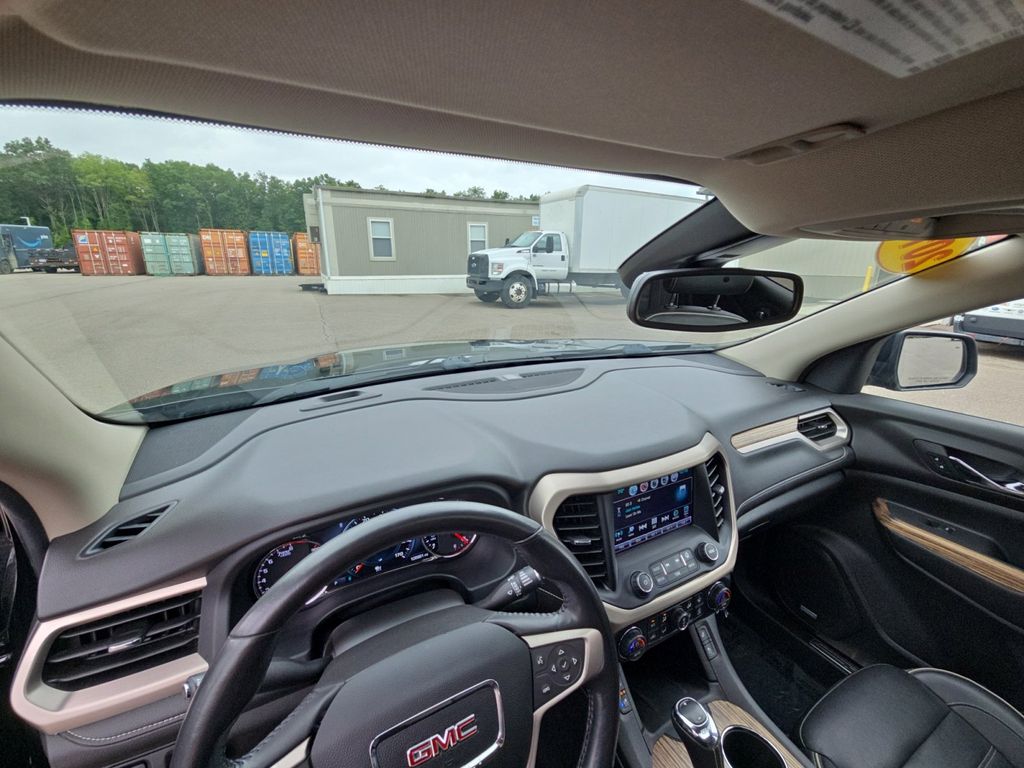 2019 GMC Acadia Denali 40