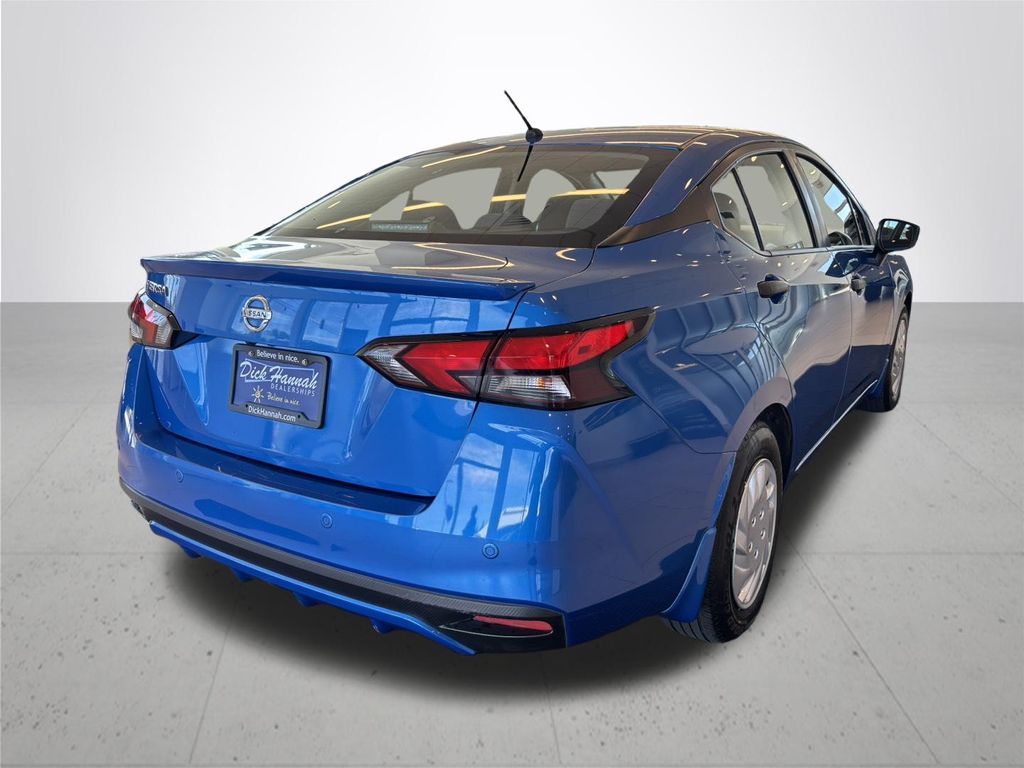 2022 Nissan Versa 1.6 S