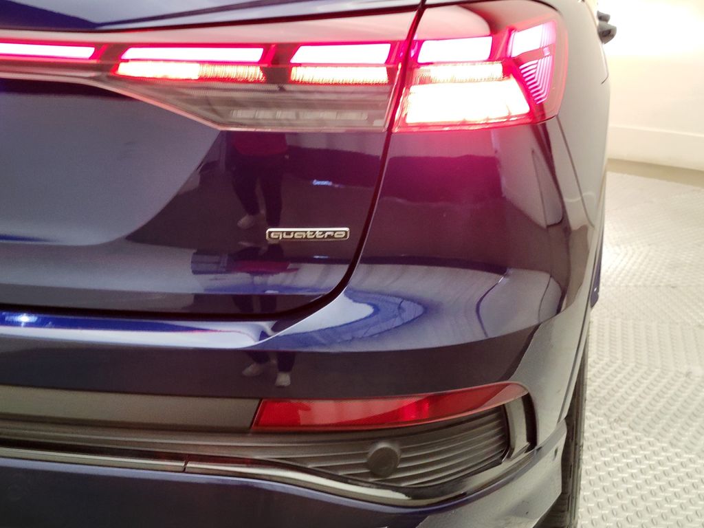 Thumbnail: 2023 Audi Q4 e-tron - 8