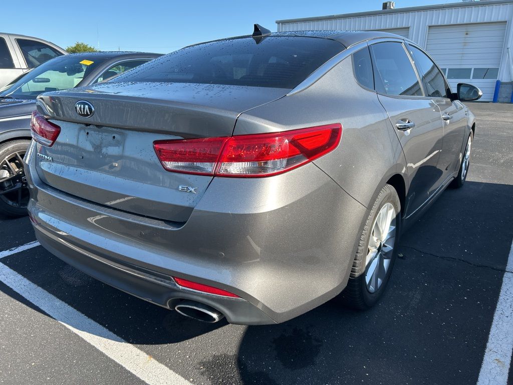 2018 Kia Optima EX 3