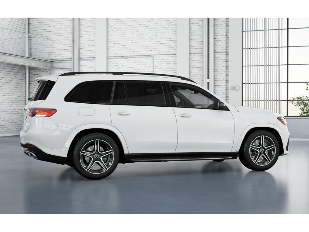 2025 Mercedes-Benz GLS 450 4MATIC 18