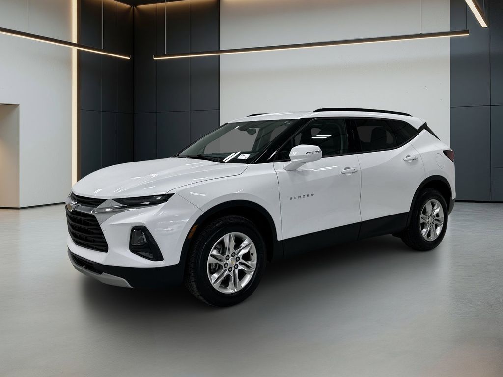 Summit White 2019 Chevrolet Blazer 2LT FWD SUV / Crossover Front-Wheel Drive 9-Speed Automatic