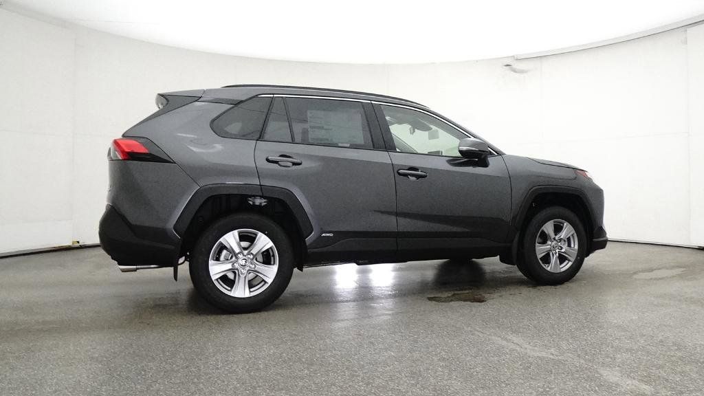 Thumbnail: 2025 Toyota RAV4 - 24