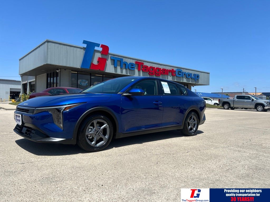 2025 Kia K4 LXS FWD
