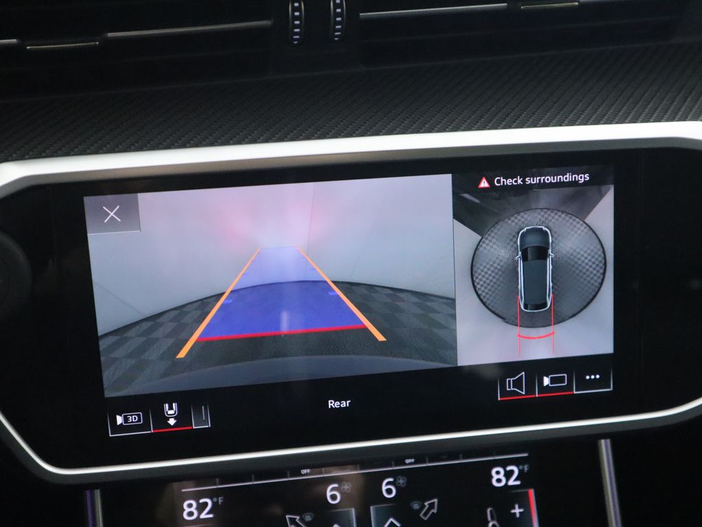 Thumbnail: 2022 Audi RS 6 - 16