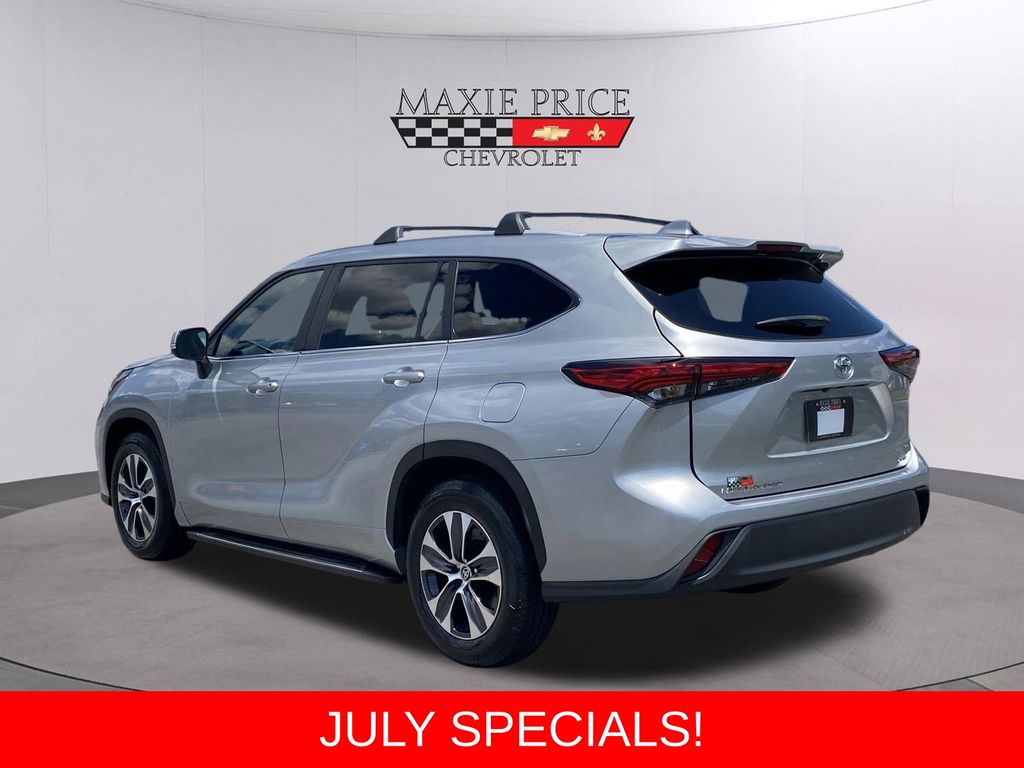Used 2023 Toyota Highlander SUV