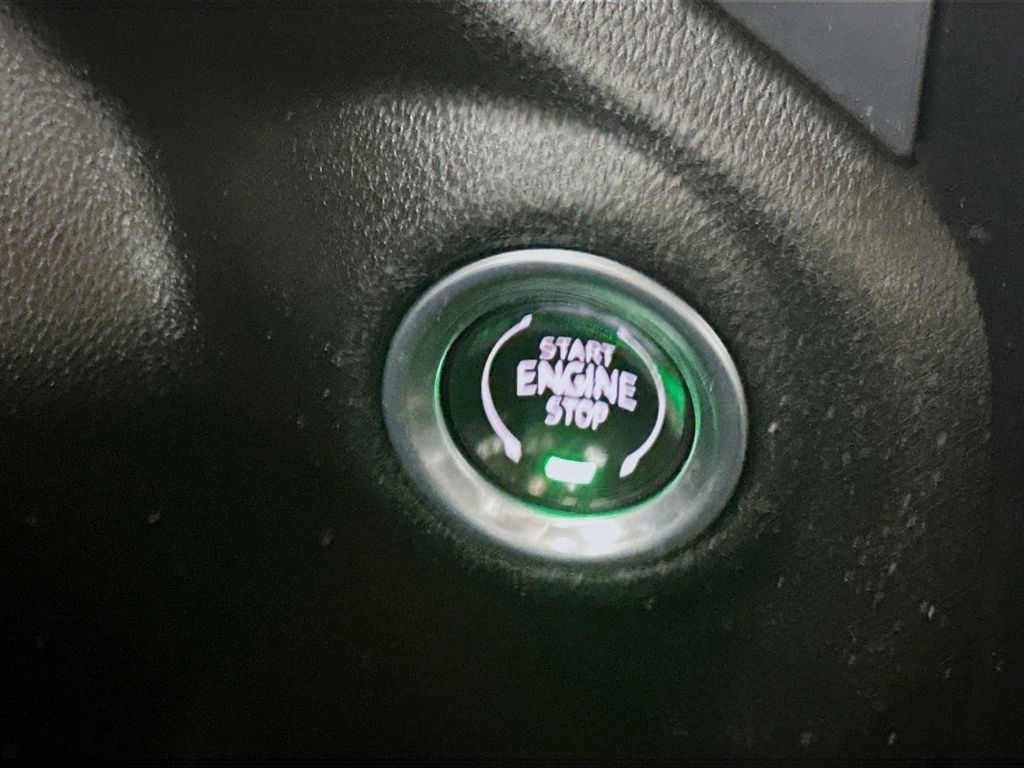 Used 2022 Silver Chevrolet LT image 27