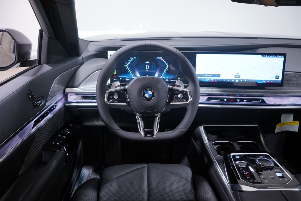 Thumbnail: 2025 BMW 7 Series - 11