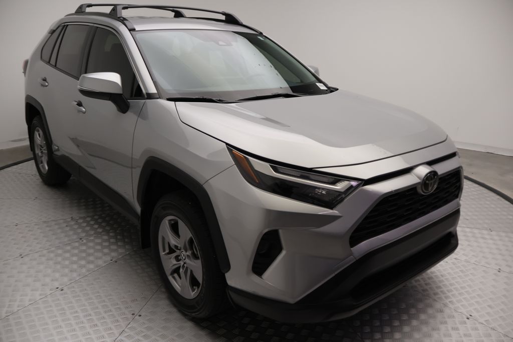 Thumbnail: 2025 Toyota RAV4 - 6