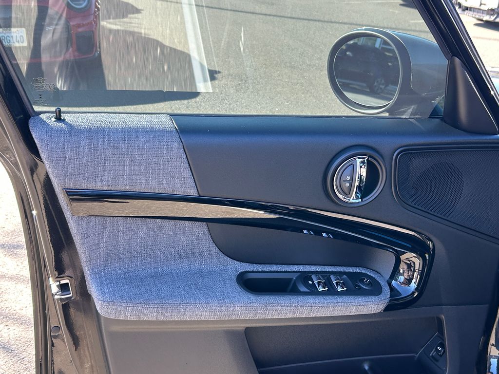 Thumbnail: 2023 MINI Cooper Countryman - 11