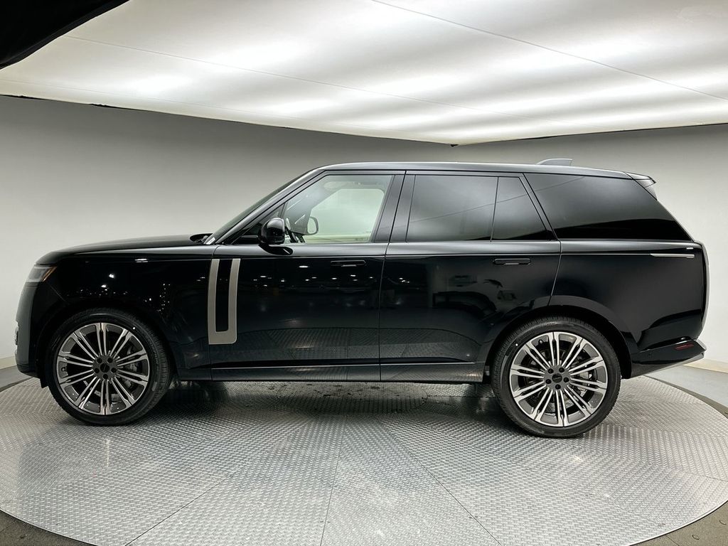 Thumbnail: 2026 Land Rover Range Rover - 2