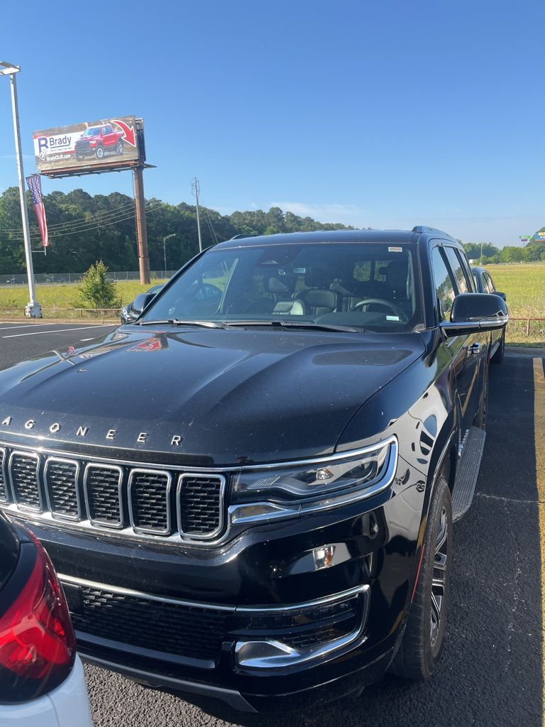 Diamond Black Crystal Pearlcoat 2024 Jeep Wagoneer Series II 4WD SUV / Crossover Four-Wheel Drive 8-Speed Automatic