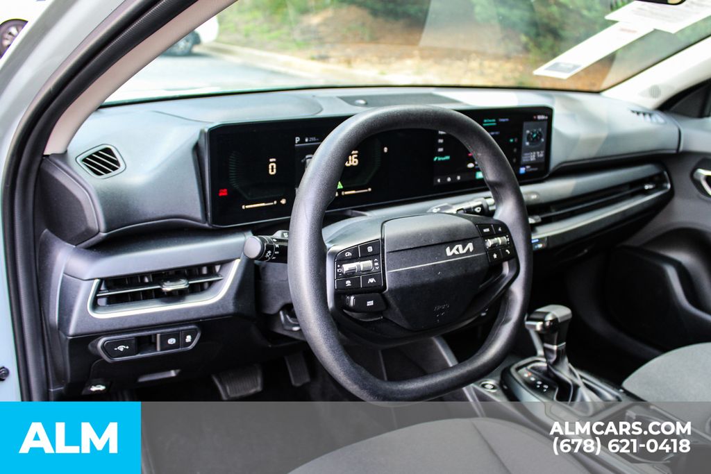 Used 2025 Blue Kia LXS image 22