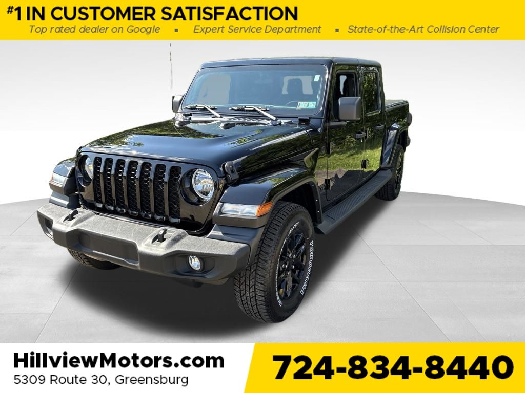 Black Clearcoat 2021 Jeep Gladiator Pickup Truck Four-Wheel Drive 6-Speed Manual