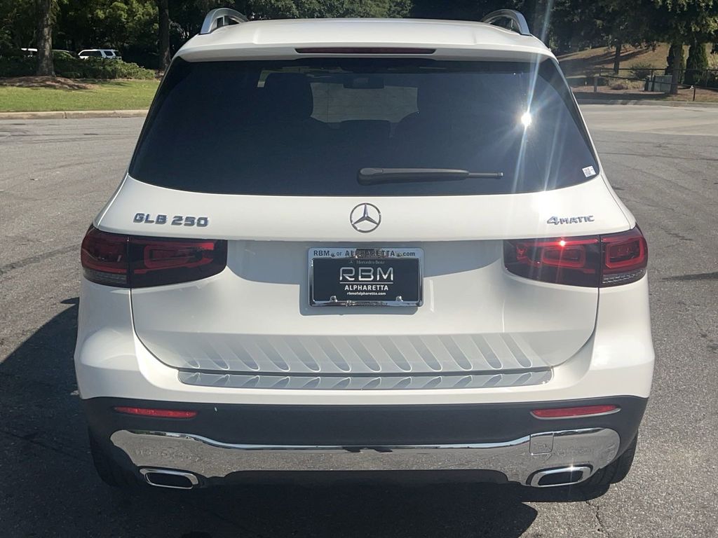 2023 Mercedes-Benz GLB GLB 250 7