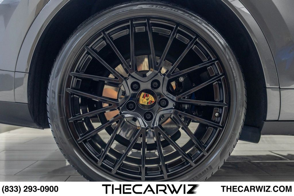 2023 Porsche Cayenne Coup Turbo - Photo 23