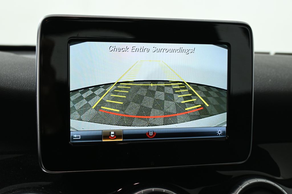 2015 Mercedes-Benz CLA 250 21