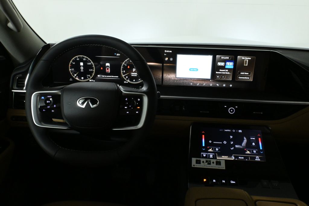 2025 INFINITI QX80 Luxe 16