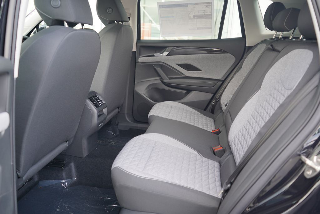 Thumbnail: 2026 Volkswagen Tiguan - 7