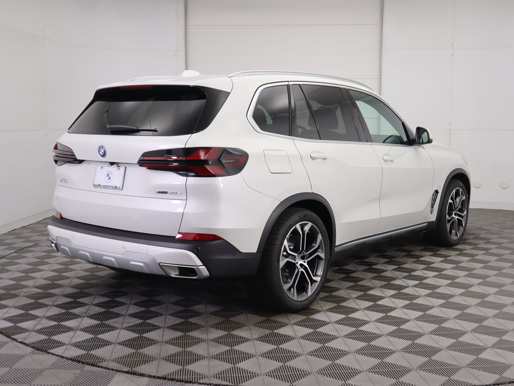 Thumbnail: 2026 BMW X5 - 5