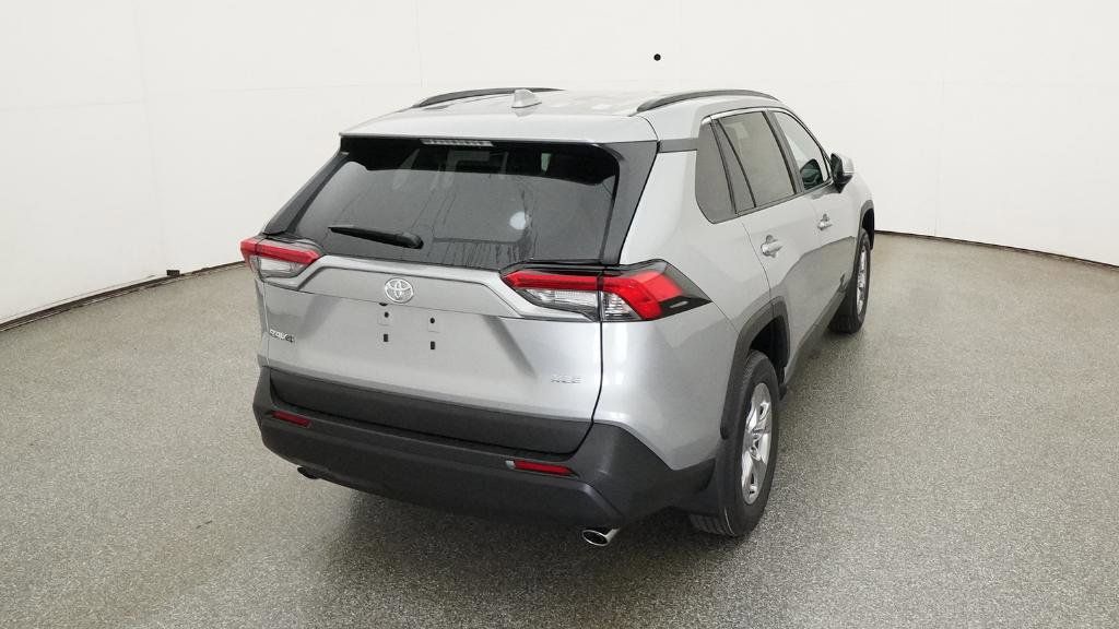 Thumbnail: 2025 Toyota RAV4 - 18
