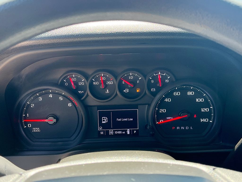 Used 2025 White Chevrolet Custom image 12