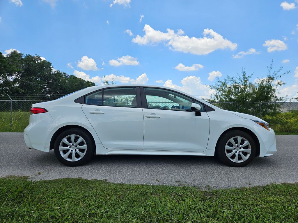 Thumbnail: 2022 Toyota Corolla - 6
