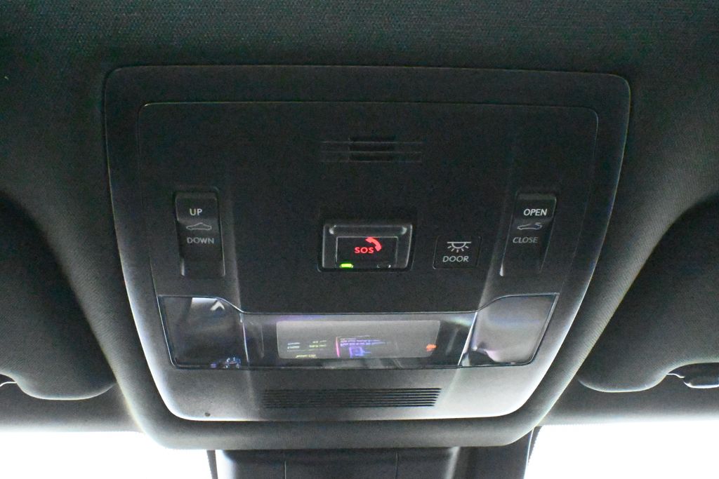 Thumbnail: 2022 Lexus UX - 21