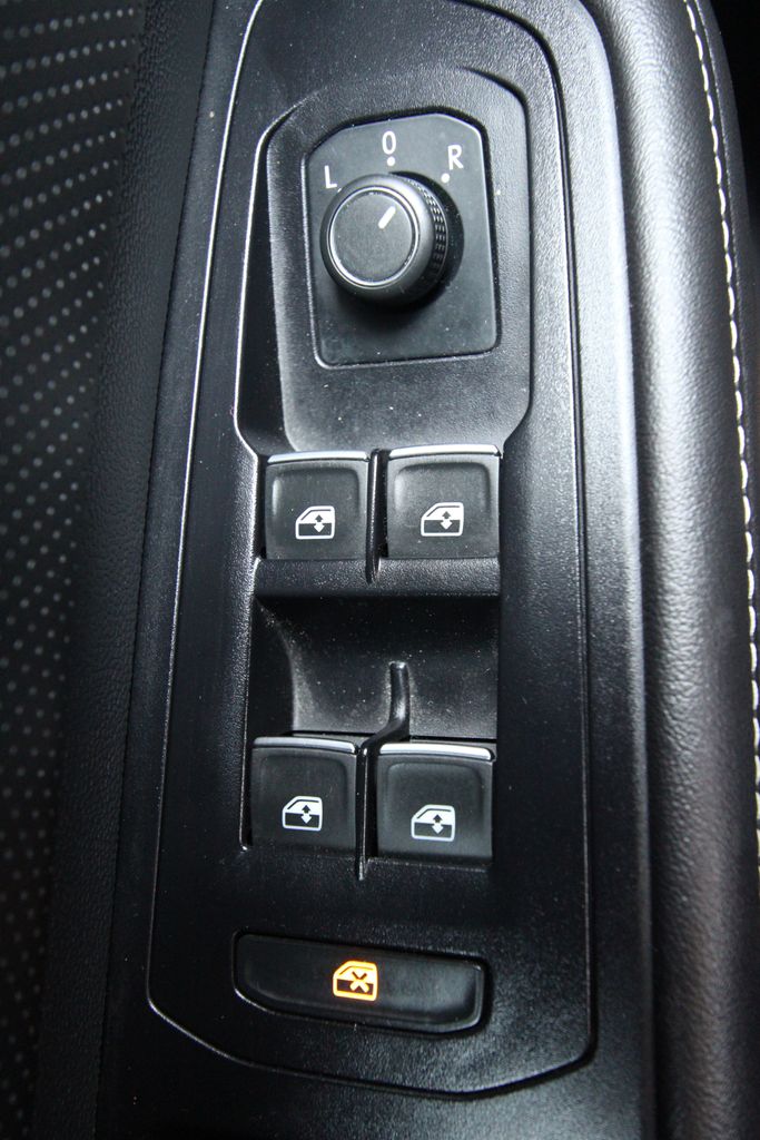 Used 2025 Volkswagen Atlas SUV