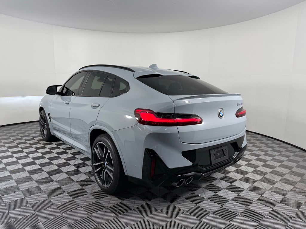 Thumbnail: 2025 BMW X4 - 7