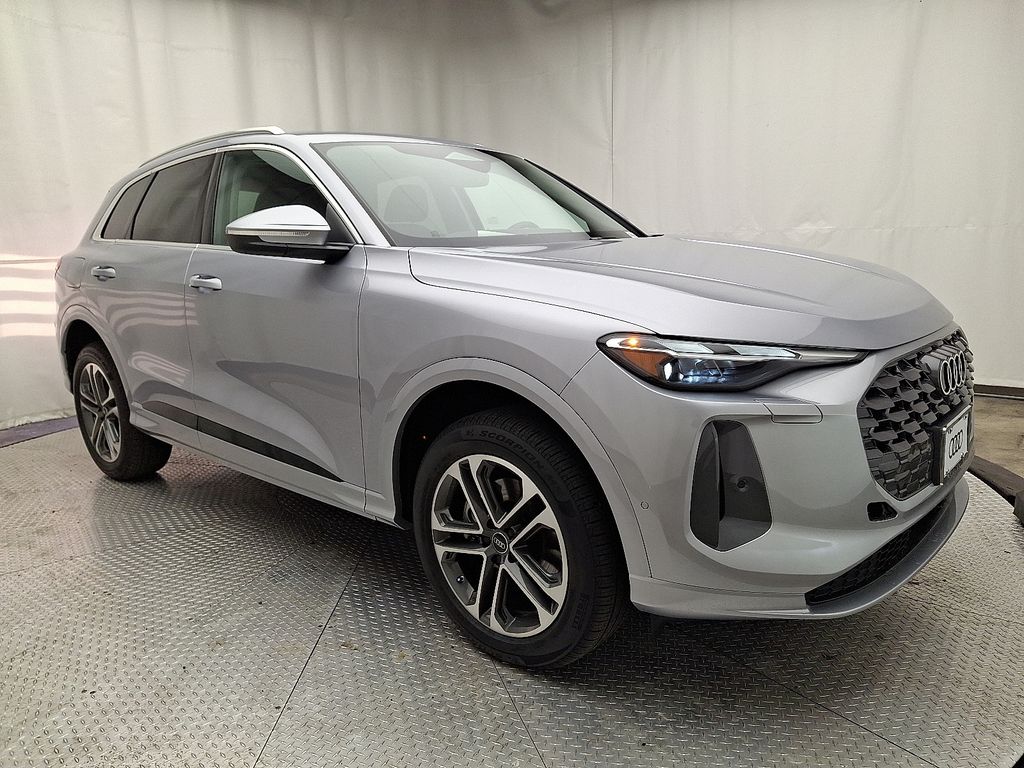 Thumbnail: 2025 Audi Q5 - 2