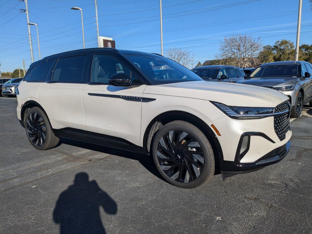 2025 Lincoln Nautilus Hybrid Reserve