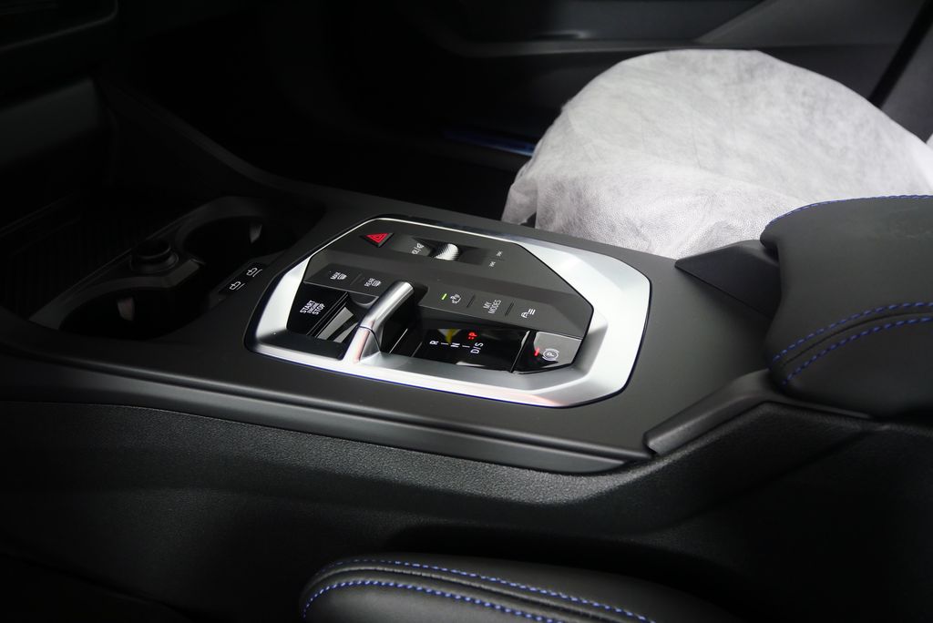 2025 BMW 2 Series M235i xDrive 20