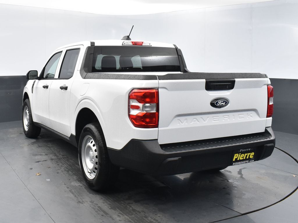 View vehicle photo 7