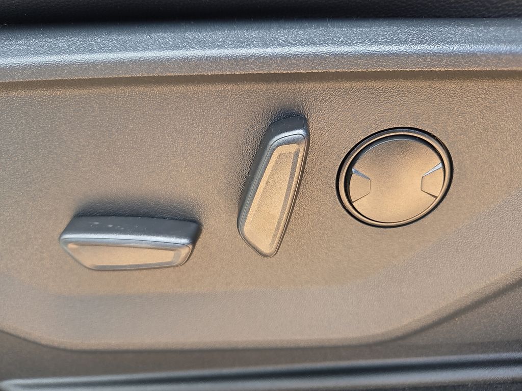 New 2026 White Ford Lariat image 19