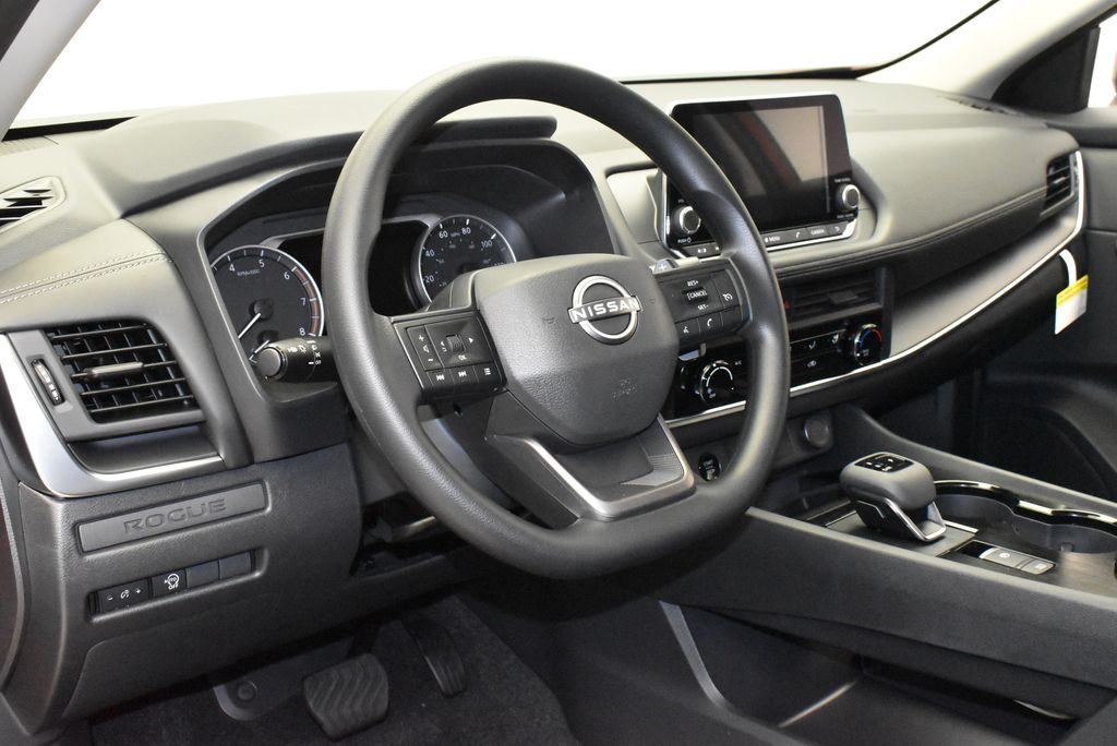 Thumbnail: 2026 Nissan Rogue - 14