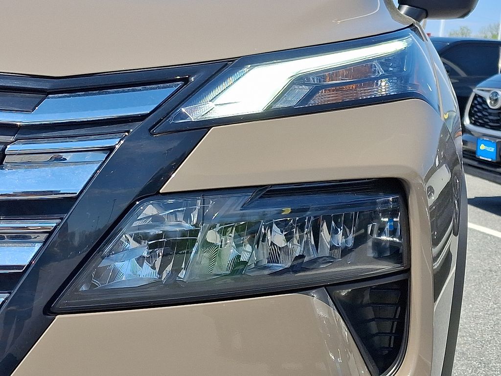 2024 Nissan Rogue — photo 10