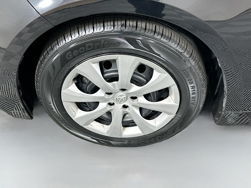 Thumbnail: 2024 Toyota Corolla - 29