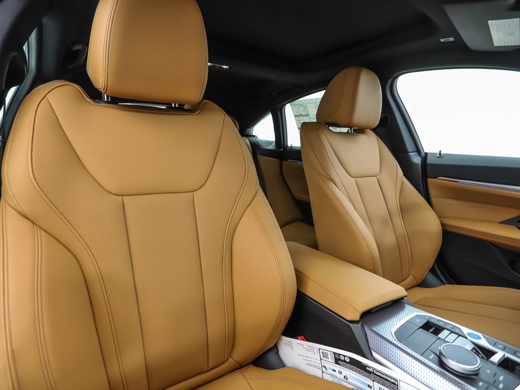 Thumbnail: 2026 BMW i4 - 32