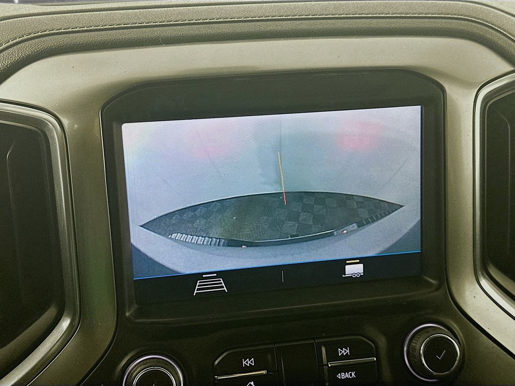 Used 2022 Silver Chevrolet LT image 19