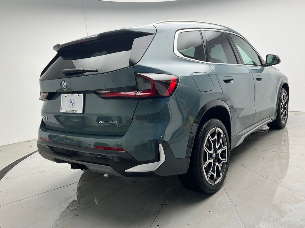 Thumbnail: 2026 BMW X1 - 3