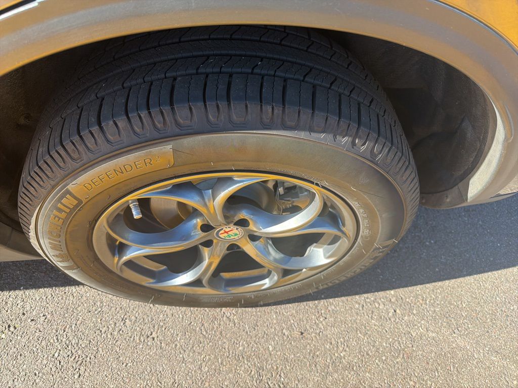 Thumbnail: 2020 Alfa Romeo Stelvio - 11