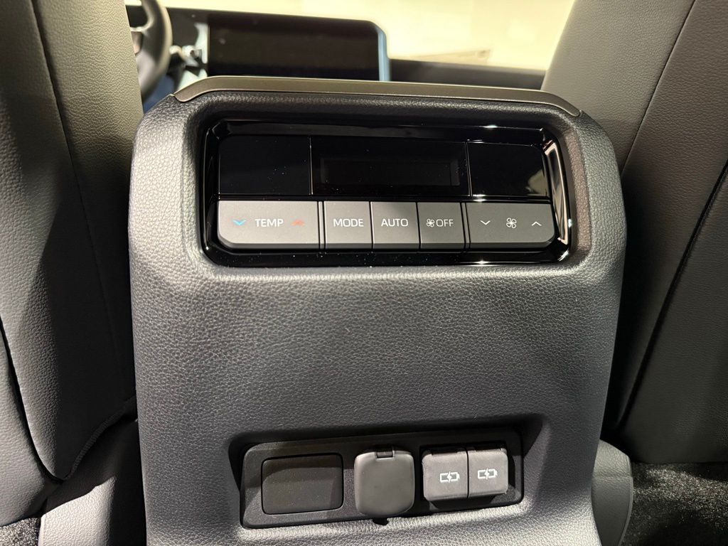 Thumbnail: 2025 Toyota Land Cruiser - 22