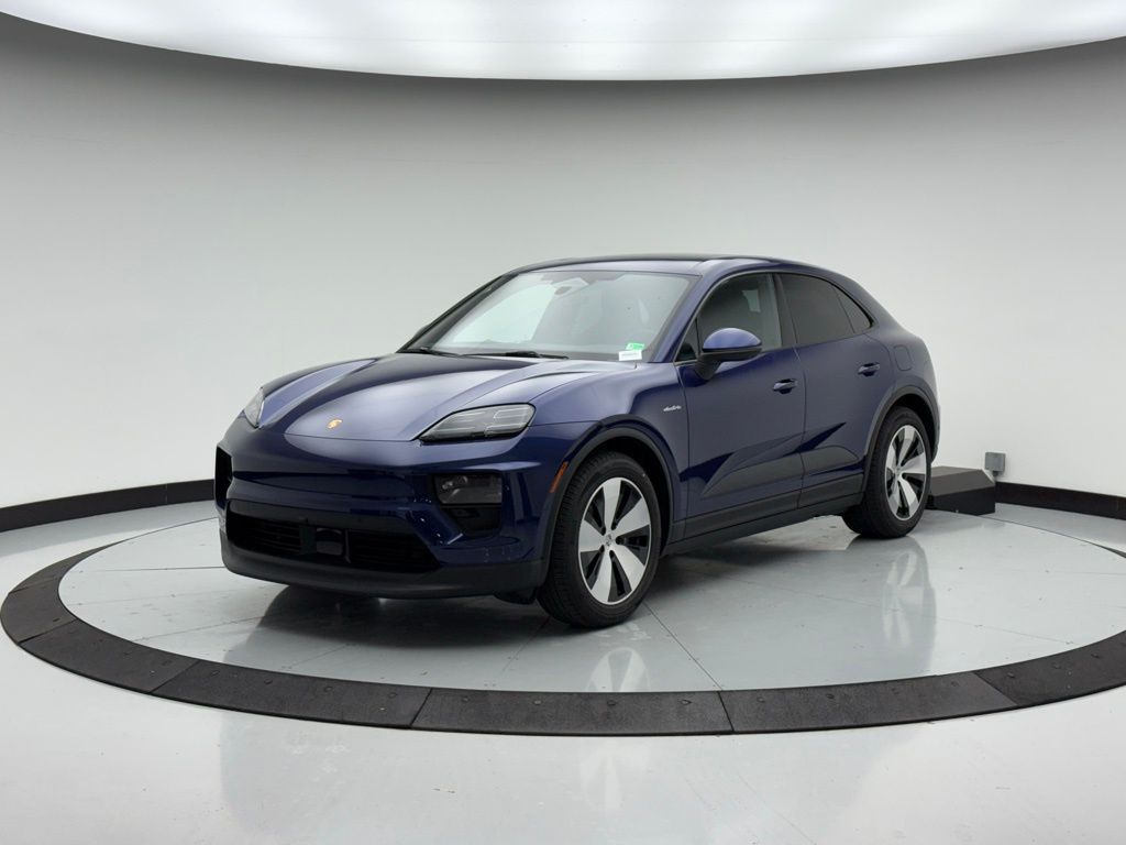 Thumbnail: 2025 Porsche Macan - 1