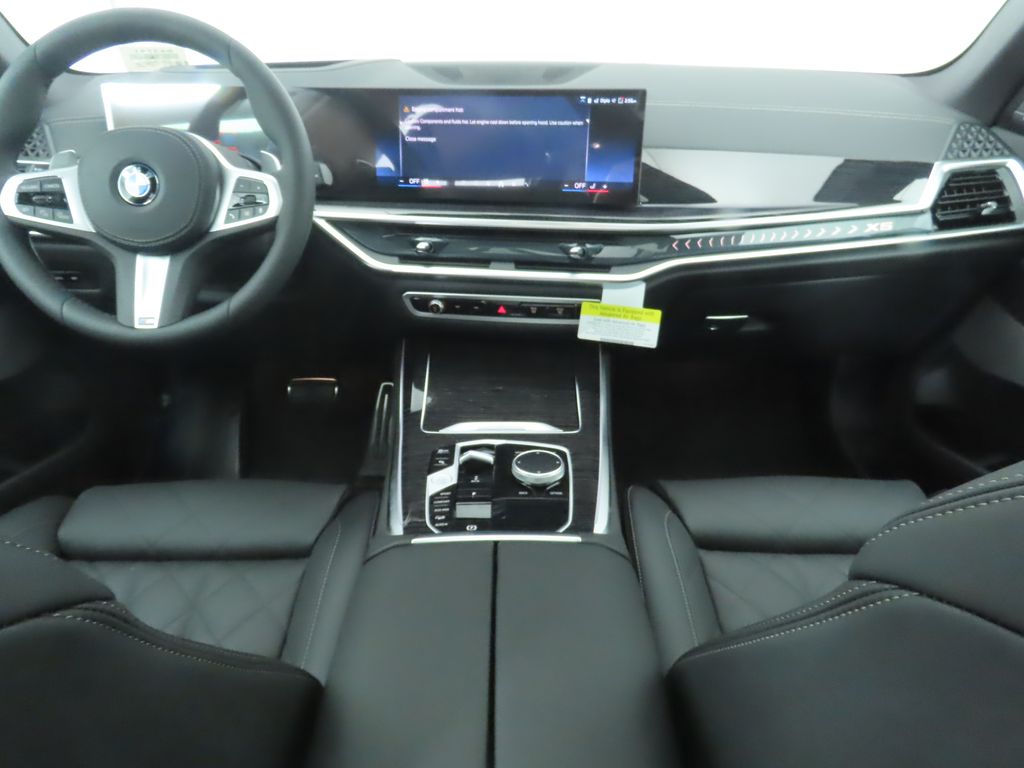 Thumbnail: 2026 BMW X5 - 13