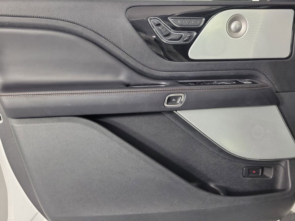 2021 Lincoln Aviator Reserve White at Bayshore Chrysler Jeep Dodge Ram