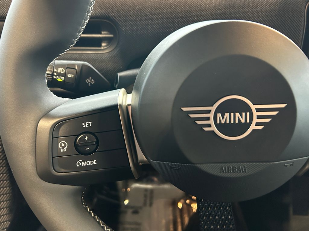 Thumbnail: 2026 MINI Cooper - 19