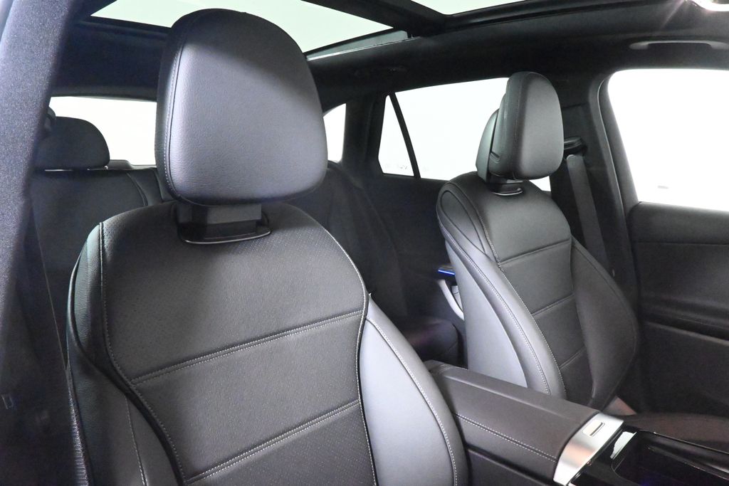 Thumbnail: 2026 Mercedes-Benz GLC - 31